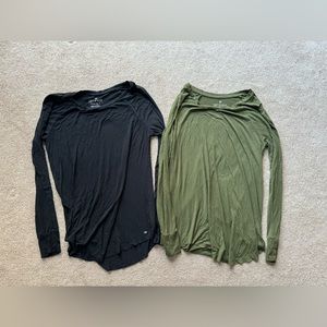 Set of 2 American Eagle Women’s Jegging T’s